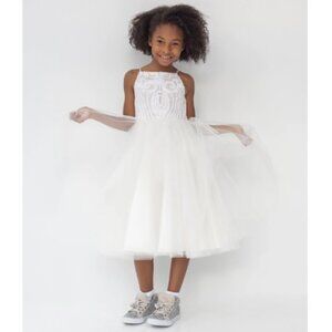 La Petite Style: 5924 (Ivory)